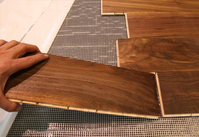 posare pavimento parquet